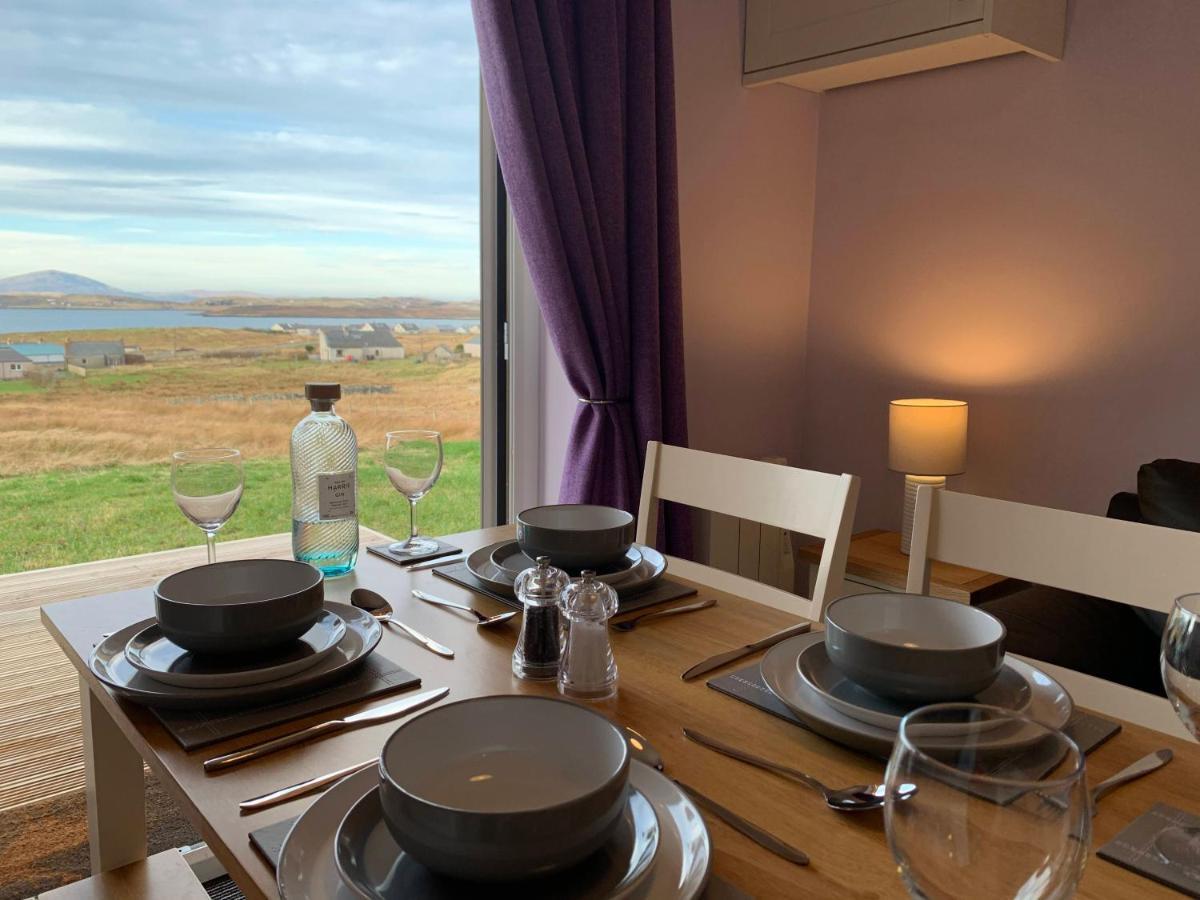 Hebridean Holiday Cabins Breasclete エクステリア 写真