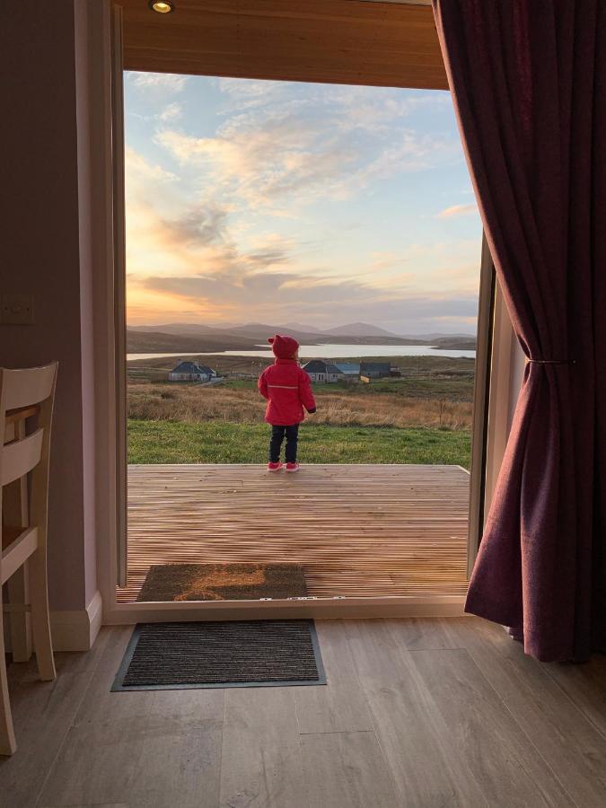 Hebridean Holiday Cabins Breasclete エクステリア 写真